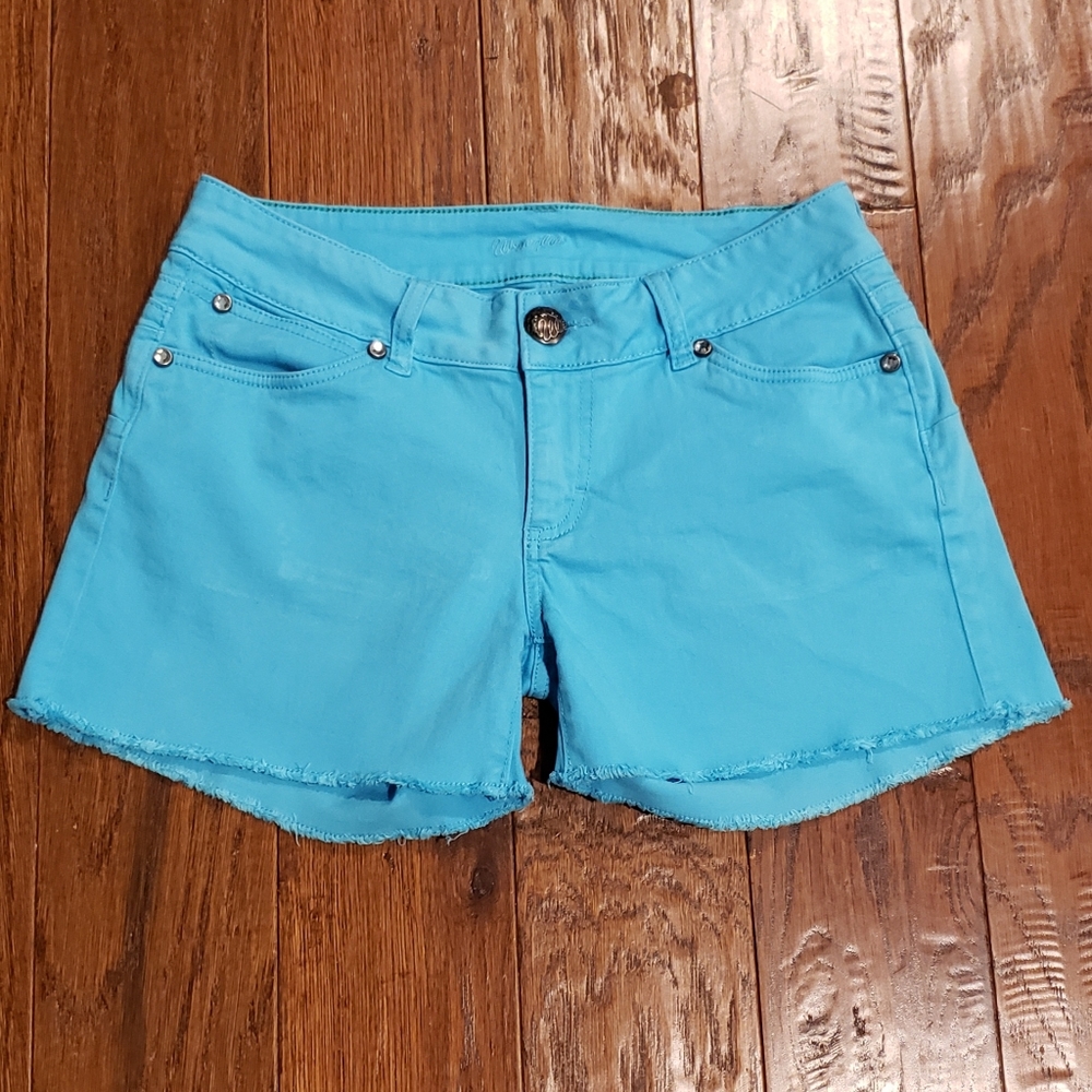 Wrangler Stud Pocket Cut Off Hem Shorts, Aqua - Size 7/8